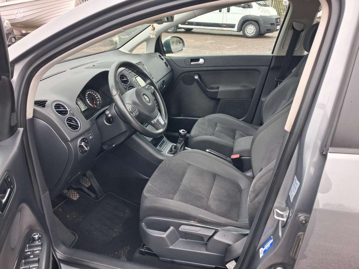 Volkswagen Golf 2012 — photo 9
