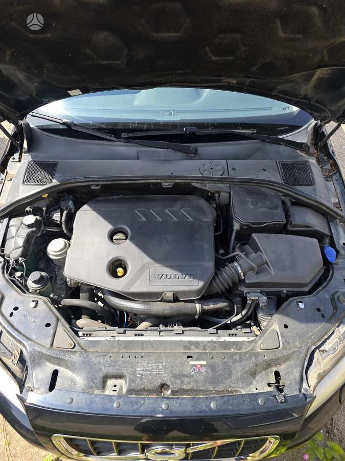 Volvo V70 2012 — photo 22