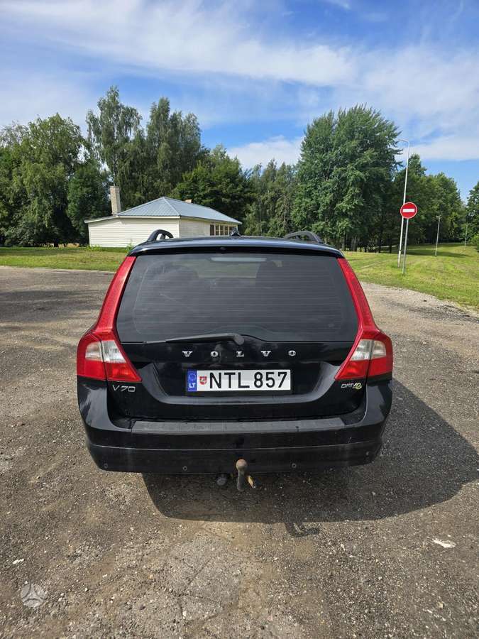 Volvo V70 2012 — photo 6