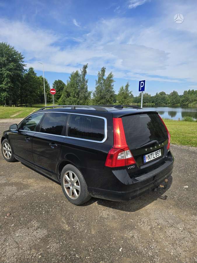 Volvo V70 2012 — photo 7