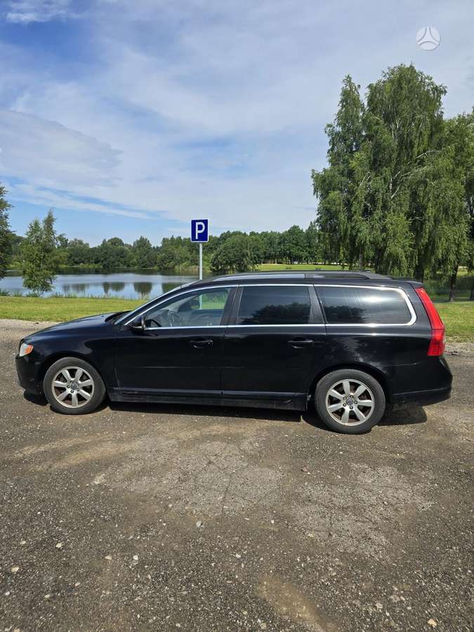 Volvo V70 2012 — photo 8