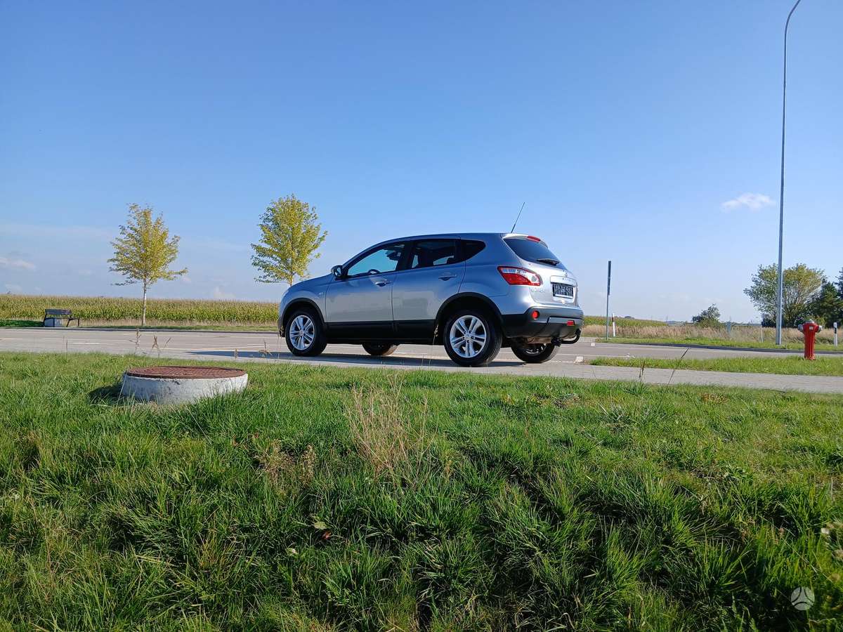 Nissan Qashqai 2011 — photo 12