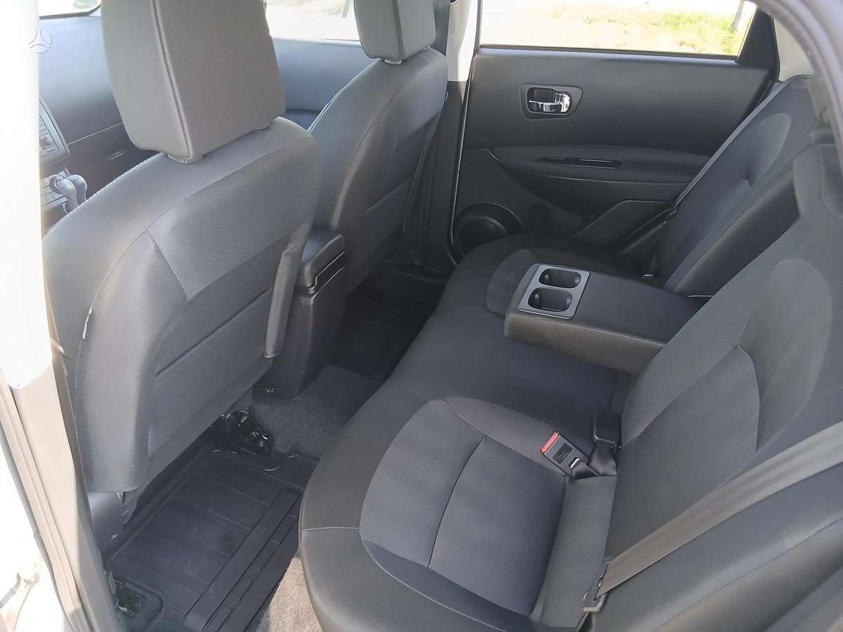 Nissan Qashqai 2011 — photo 37