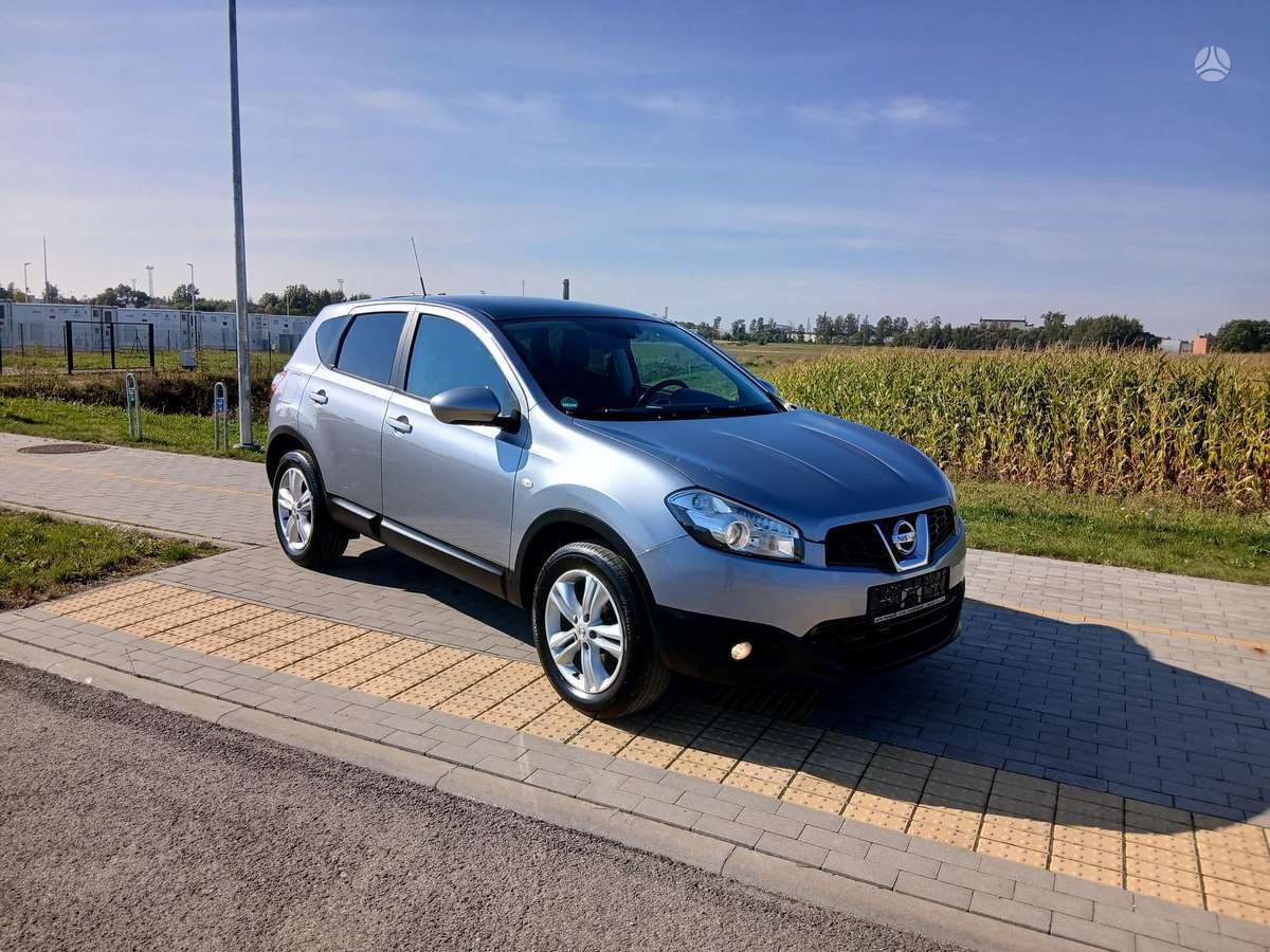 Nissan Qashqai 2011 — photo 9