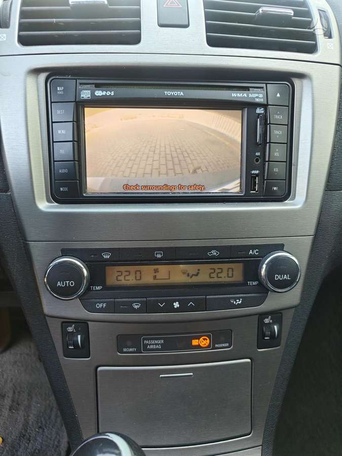 Toyota Avensis 2011 — photo 5