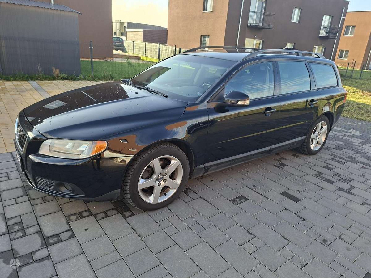 Volvo V70 2009 — photo 6