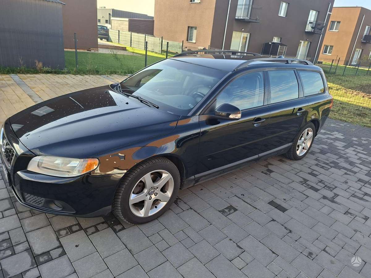 Volvo V70 2009 — photo 9
