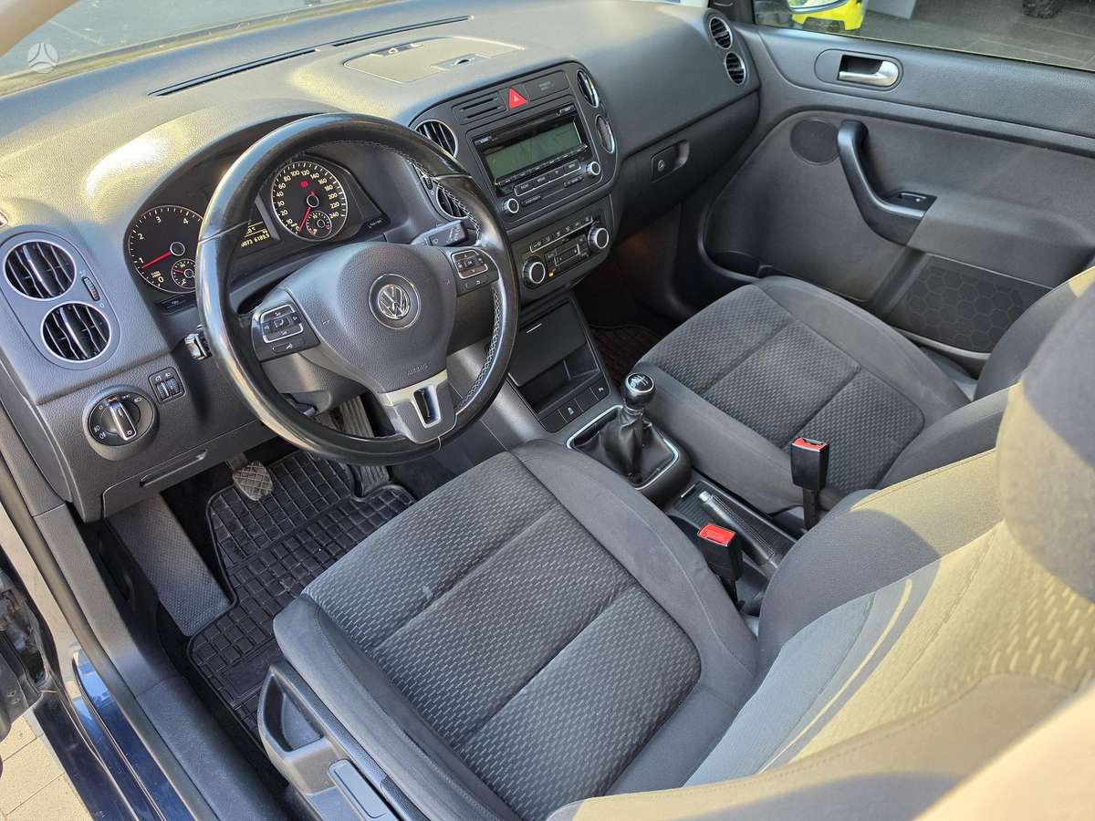 Volkswagen Golf 2010 — photo 10