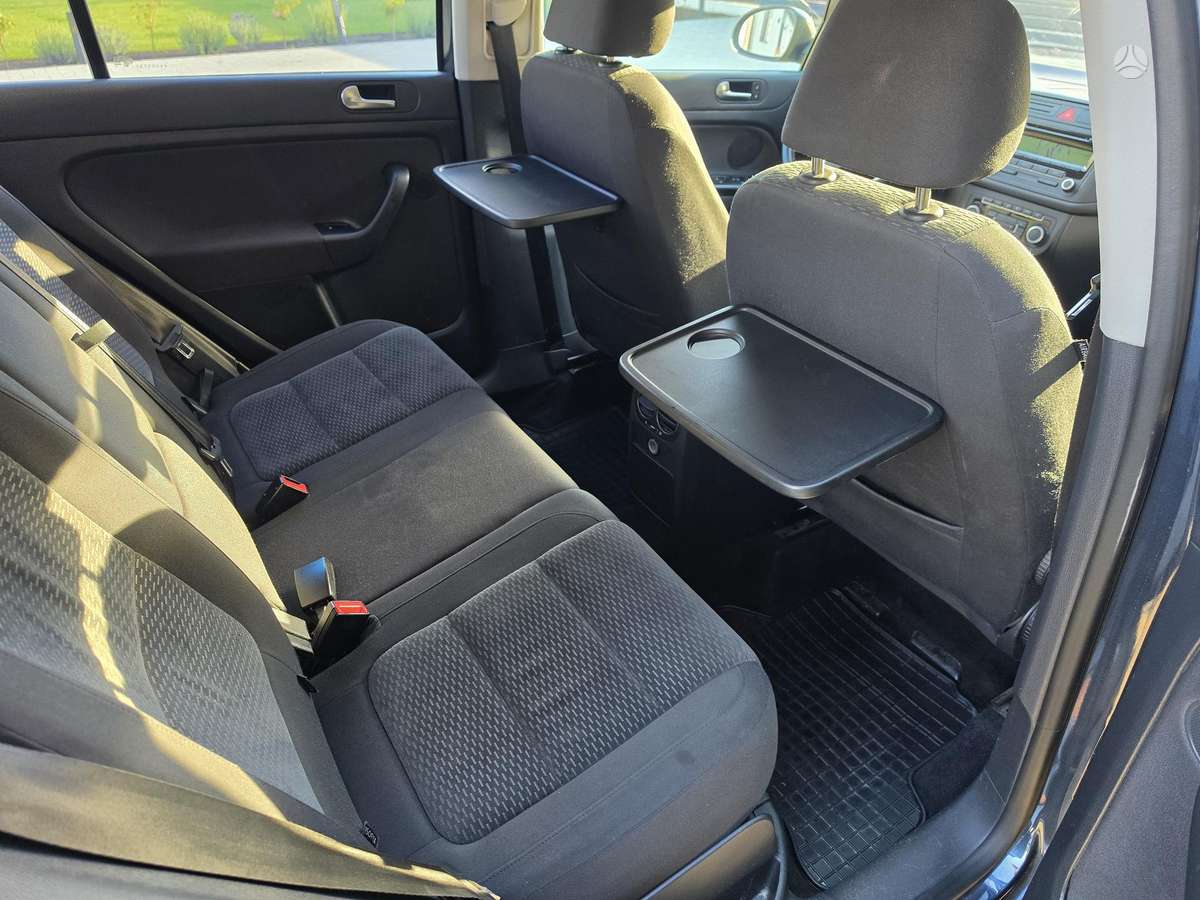 Volkswagen Golf 2010 — photo 11