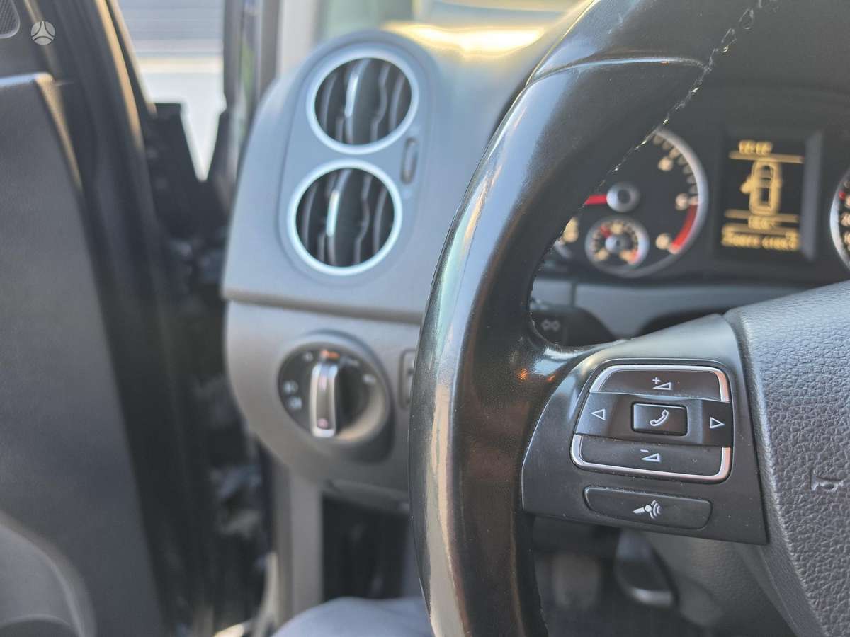 Volkswagen Golf 2010 — photo 18