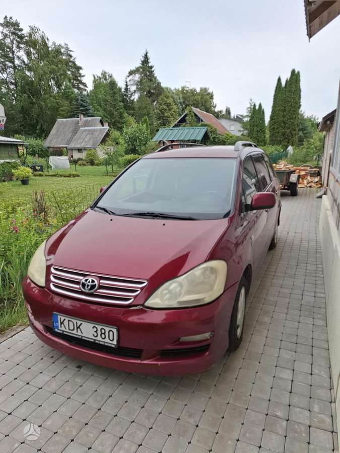 Toyota Avensis, 2005