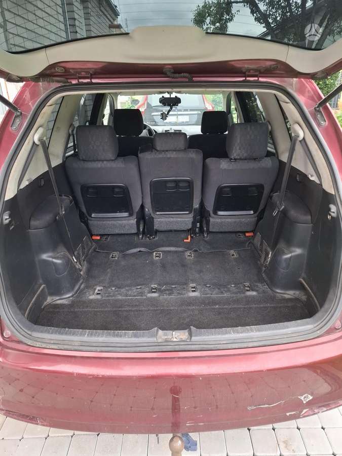 Toyota Avensis 2005 — engine 1995 cm³, 116 HP (85kW)