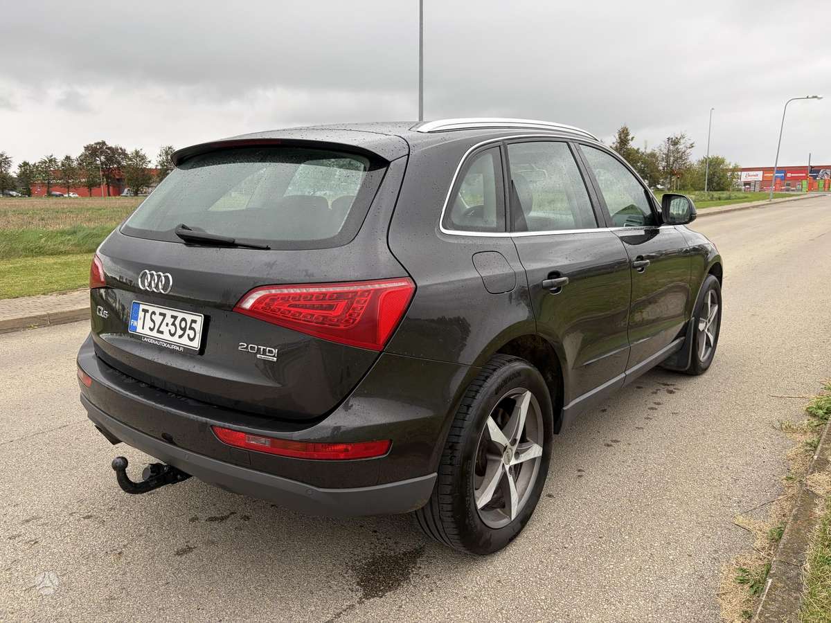 Audi Q5 2010 — двигун 2000 cm³, 170 HP (125kW)
