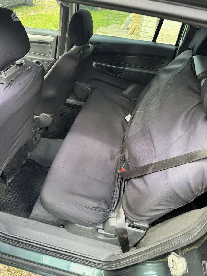 Opel Zafira 2010 — photo 12