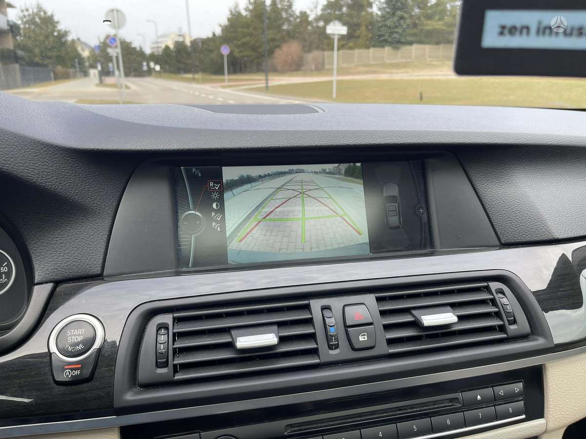 BMW 530 2012 — photo 16