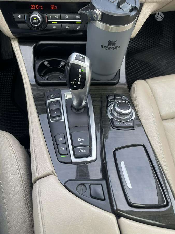 BMW 530 2012 — photo 17