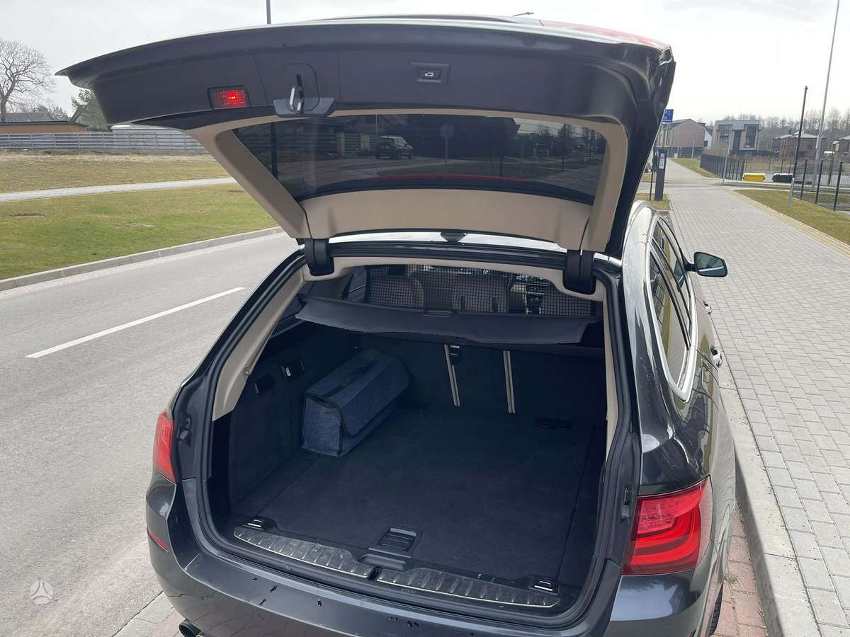 BMW 530 2012 — photo 18