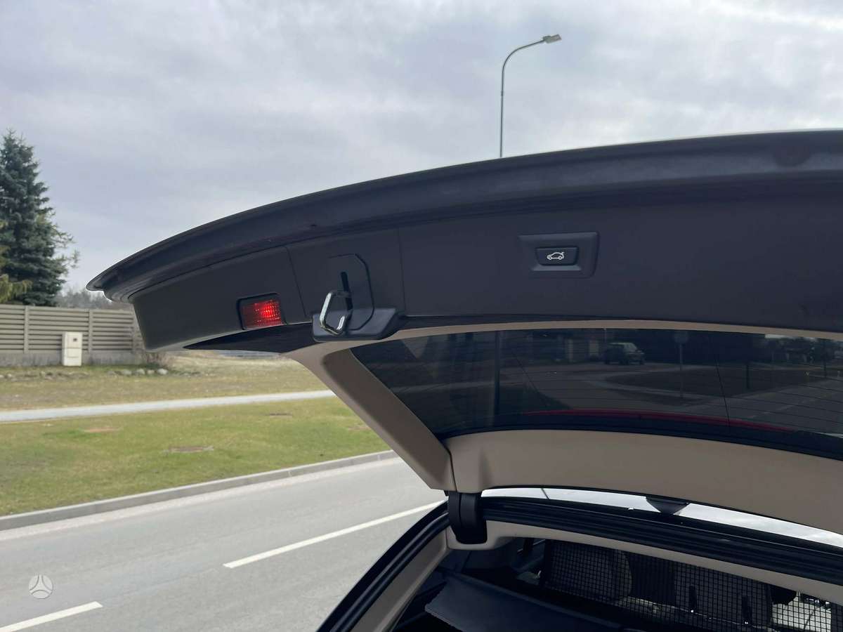 BMW 530 2012 — photo 19