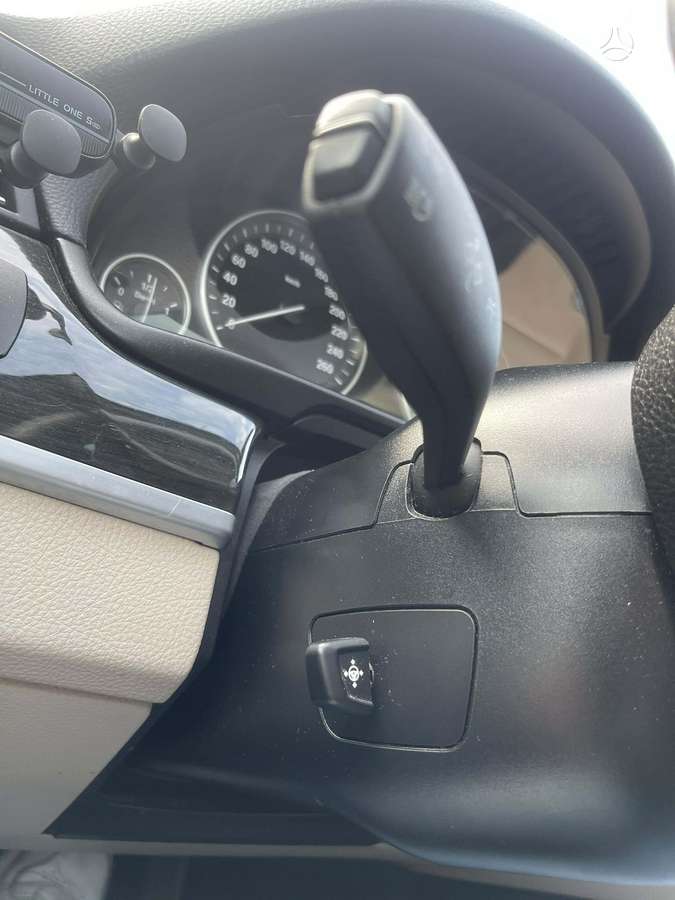 BMW 530 2012 — photo 20