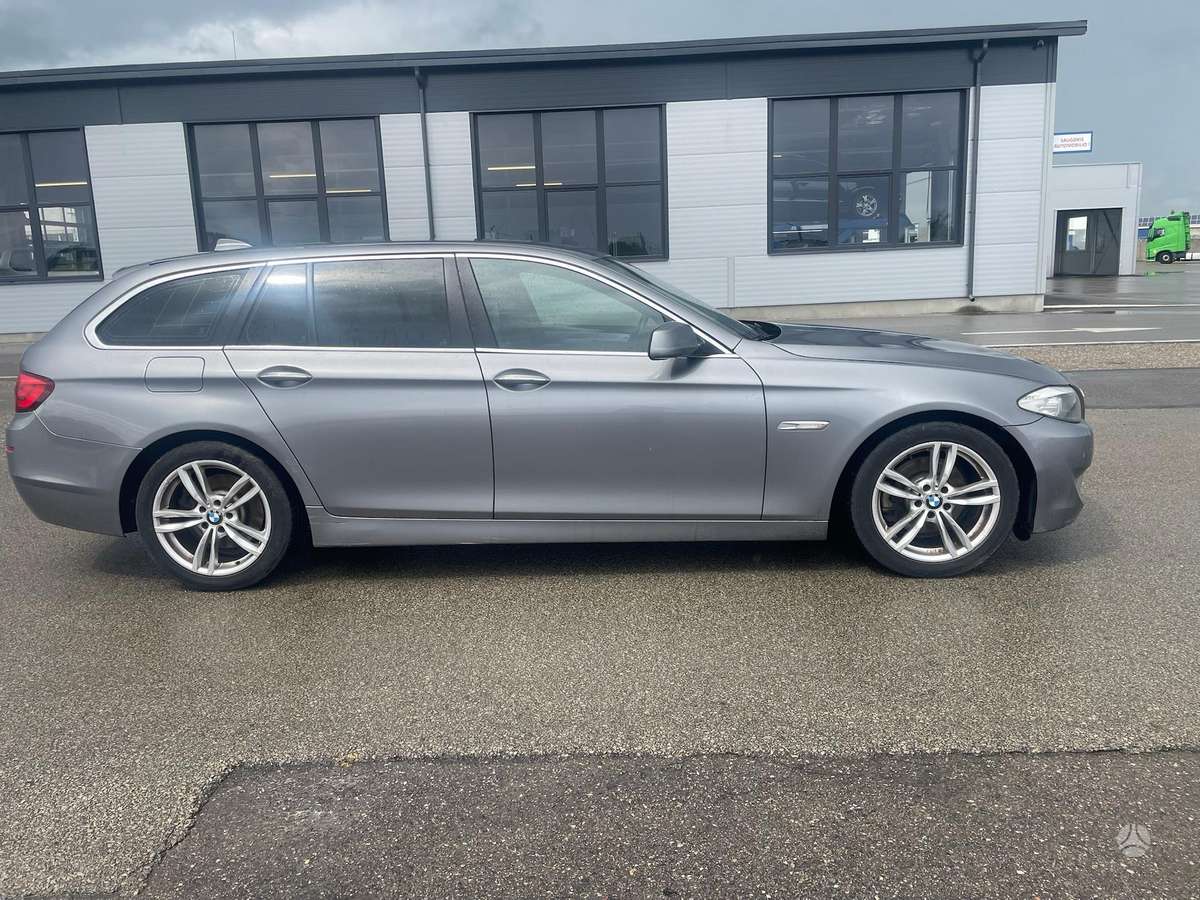BMW 520 2012 — двигун 1995 cm³, 184 HP (135kW)