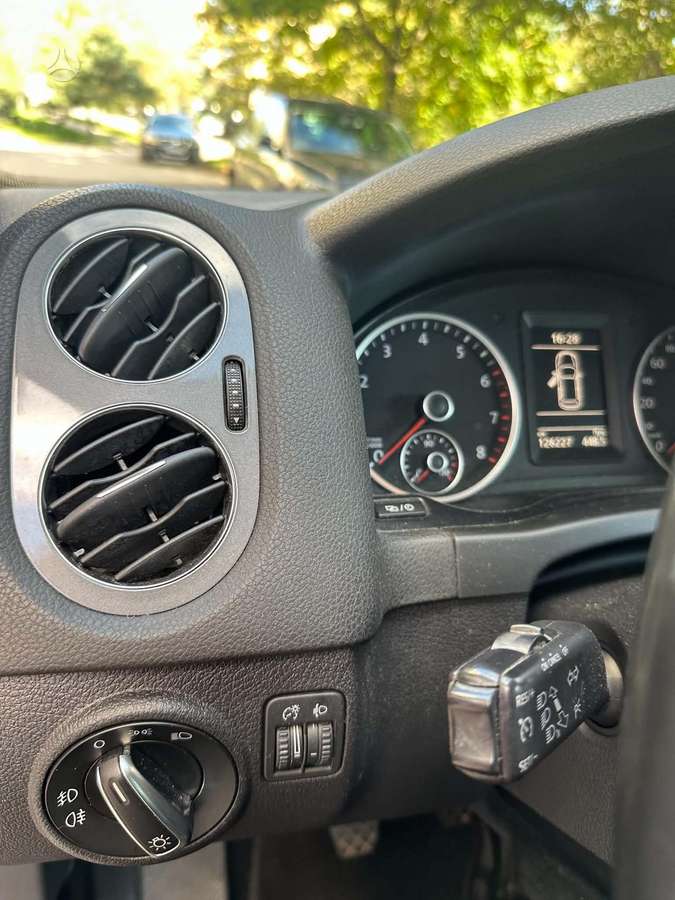 Volkswagen Tiguan 2013 — photo 7