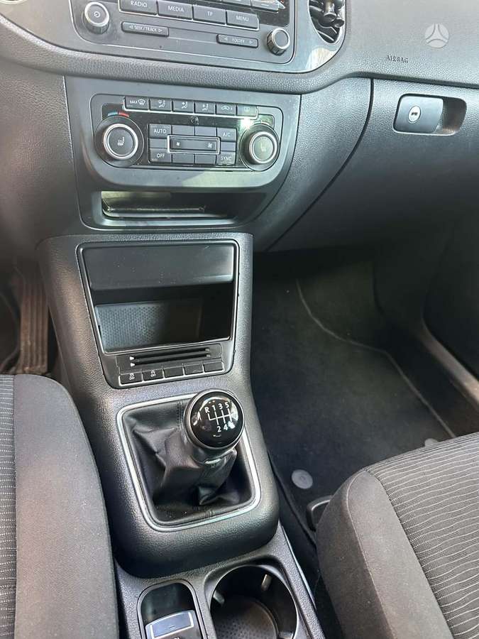 Volkswagen Tiguan 2013 — photo 8