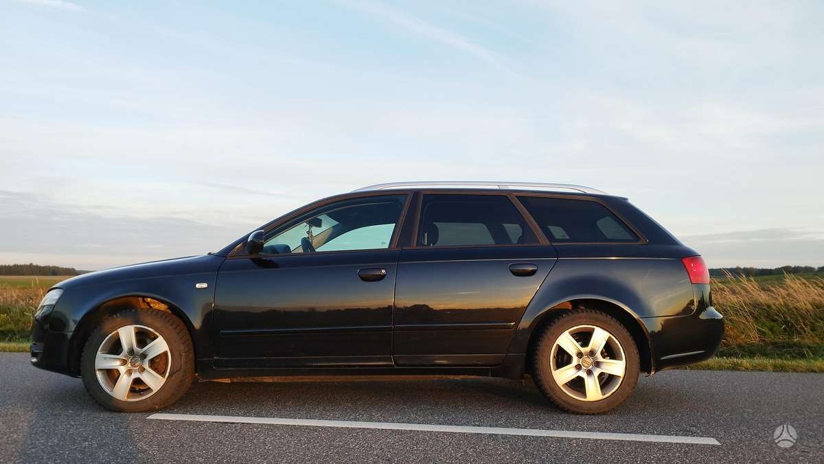 Audi A4 2005 — interior