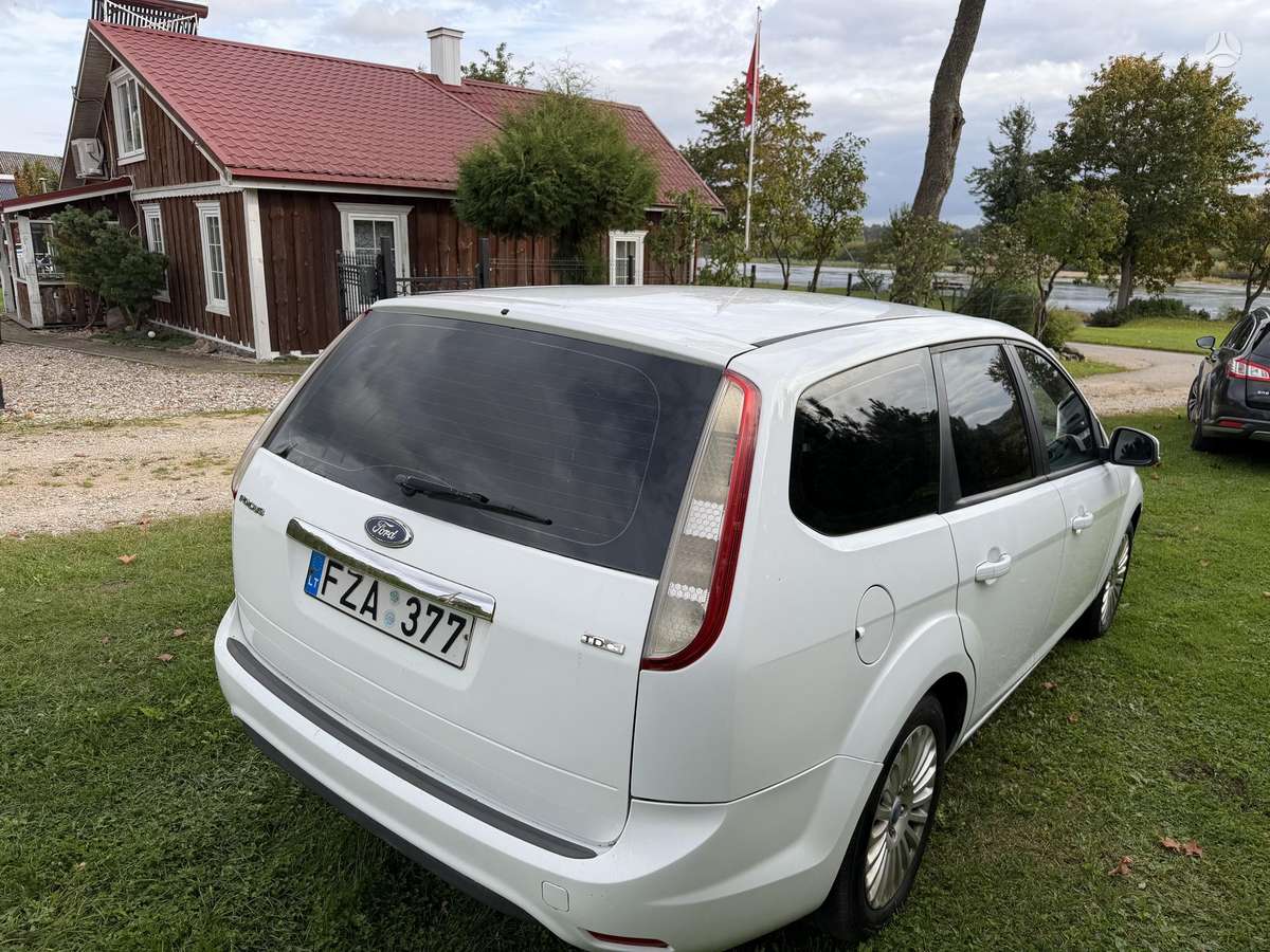 Ford Focus 2008 — photo 13