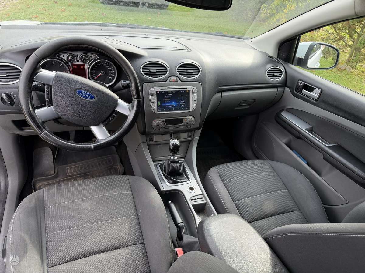 Ford Focus 2008 — photo 7