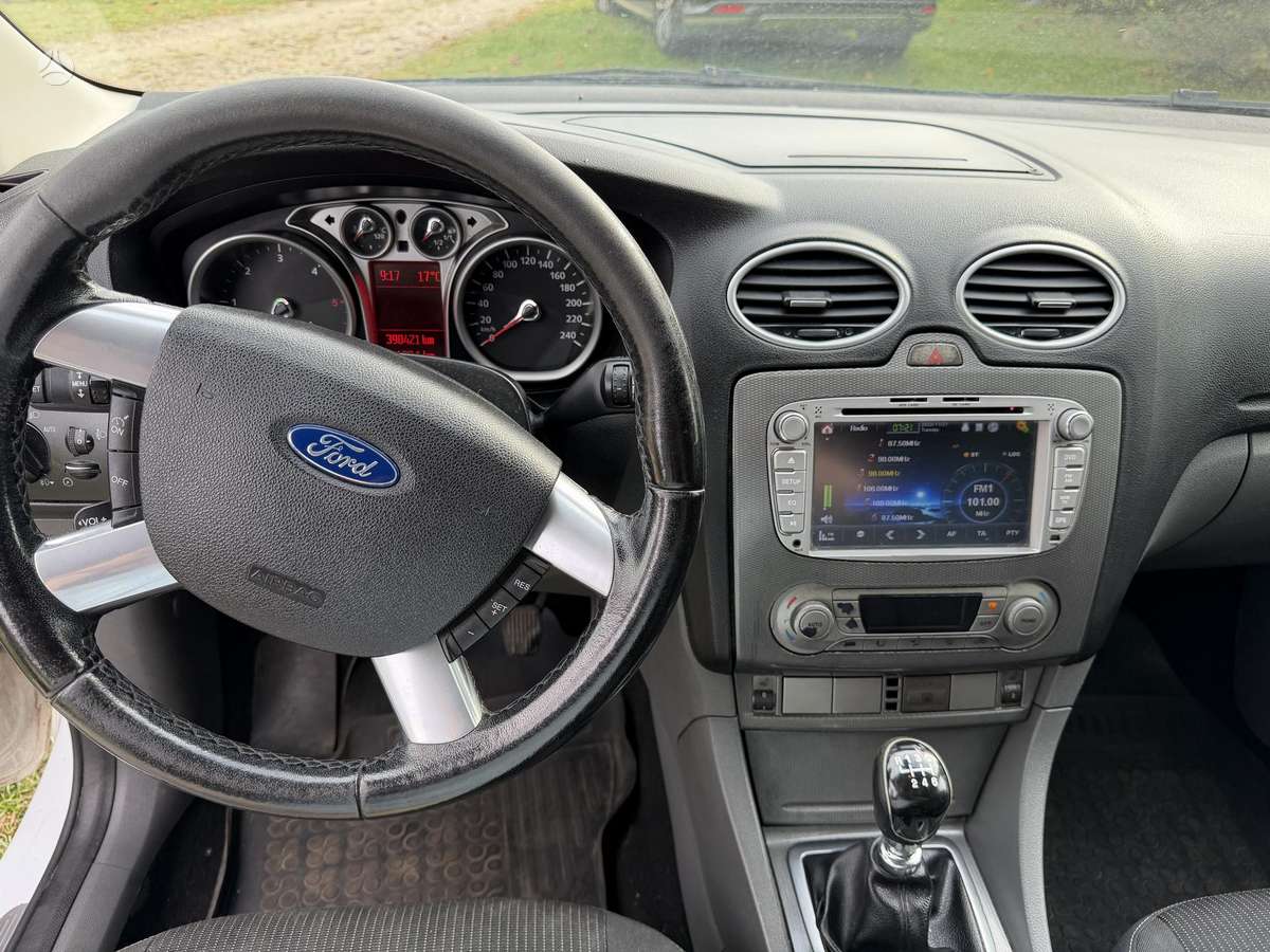 Ford Focus 2008 — photo 9