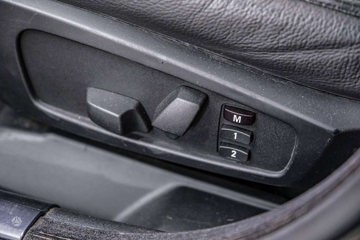 BMW 525 2007 — photo 15