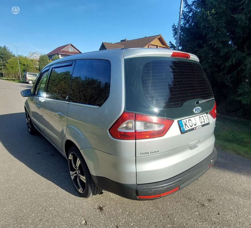 Ford Galaxy 2009 — photo 7