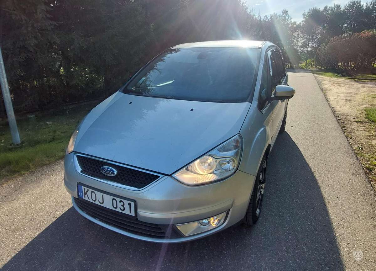 Ford Galaxy 2009 — photo 9