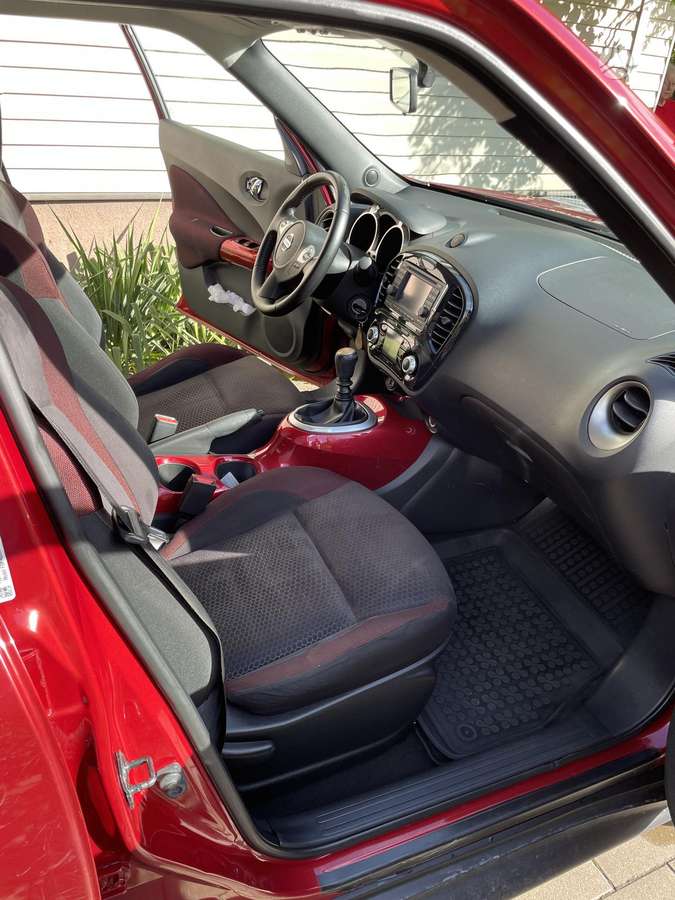 Nissan Juke 2011 — photo 10