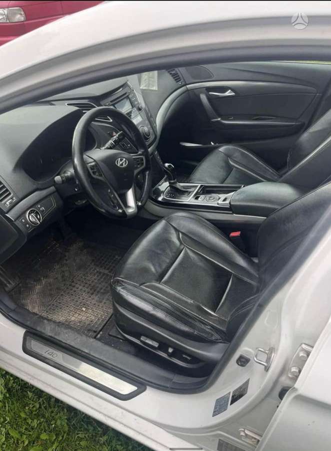 Hyundai i40 2013 — photo 7