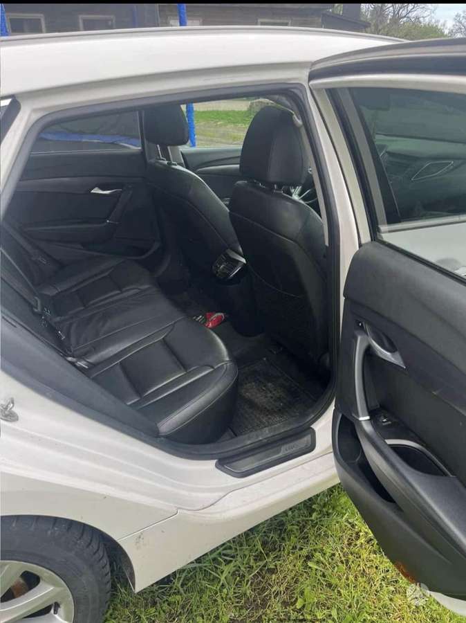 Hyundai i40 2013 — photo 8