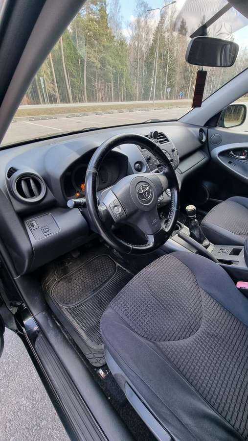Toyota RAV4 2009 — photo 5