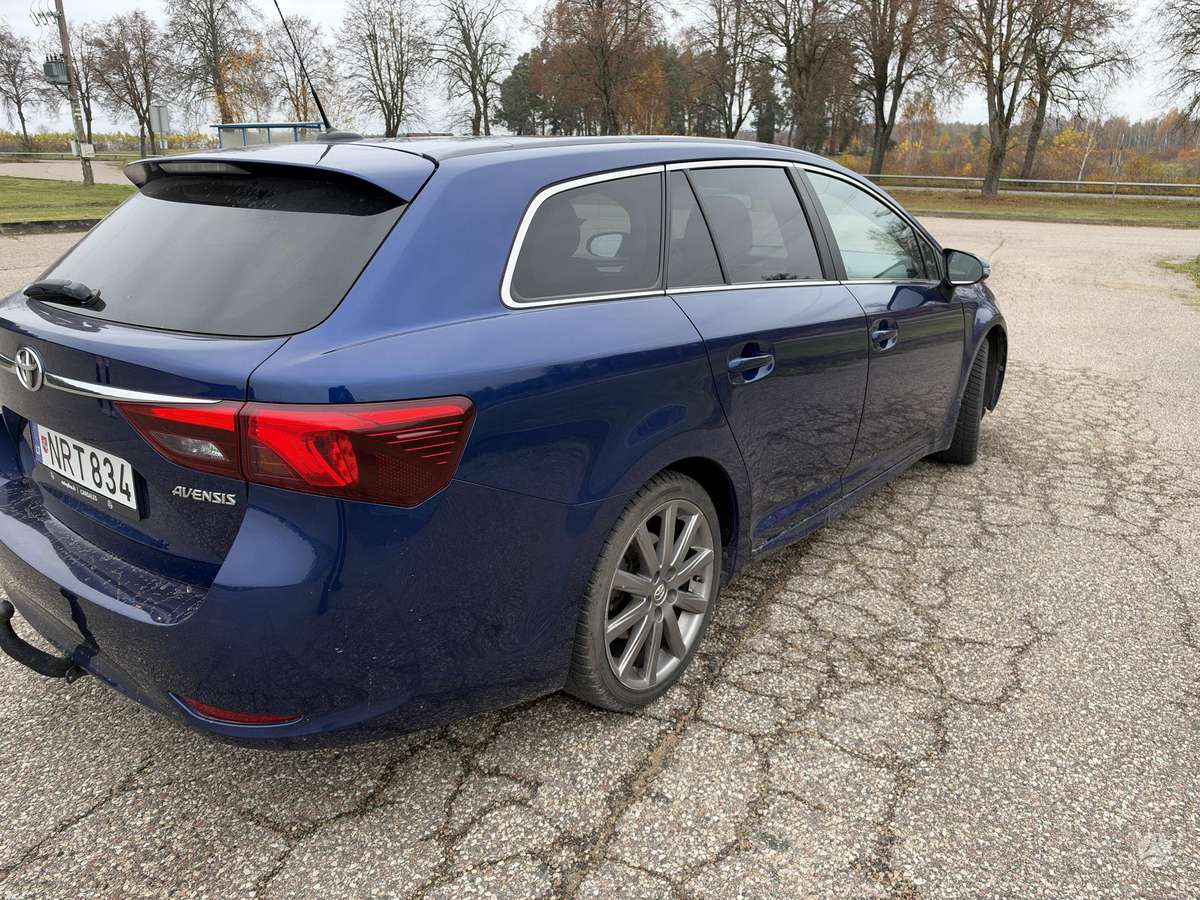 Toyota Avensis 2015 — photo 5