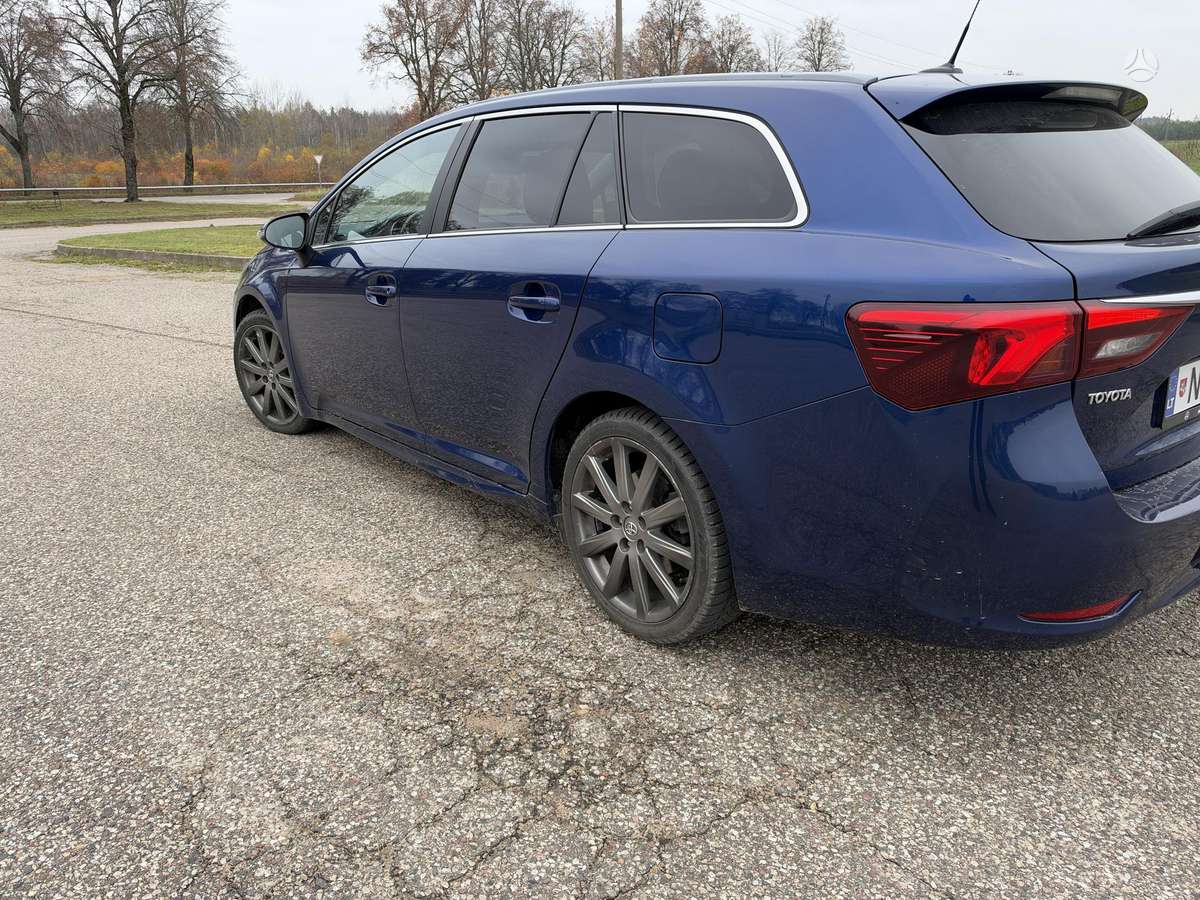 Toyota Avensis 2015 — photo 6
