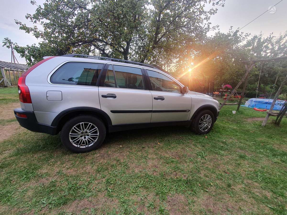 Volvo XC90 2005 — rear view