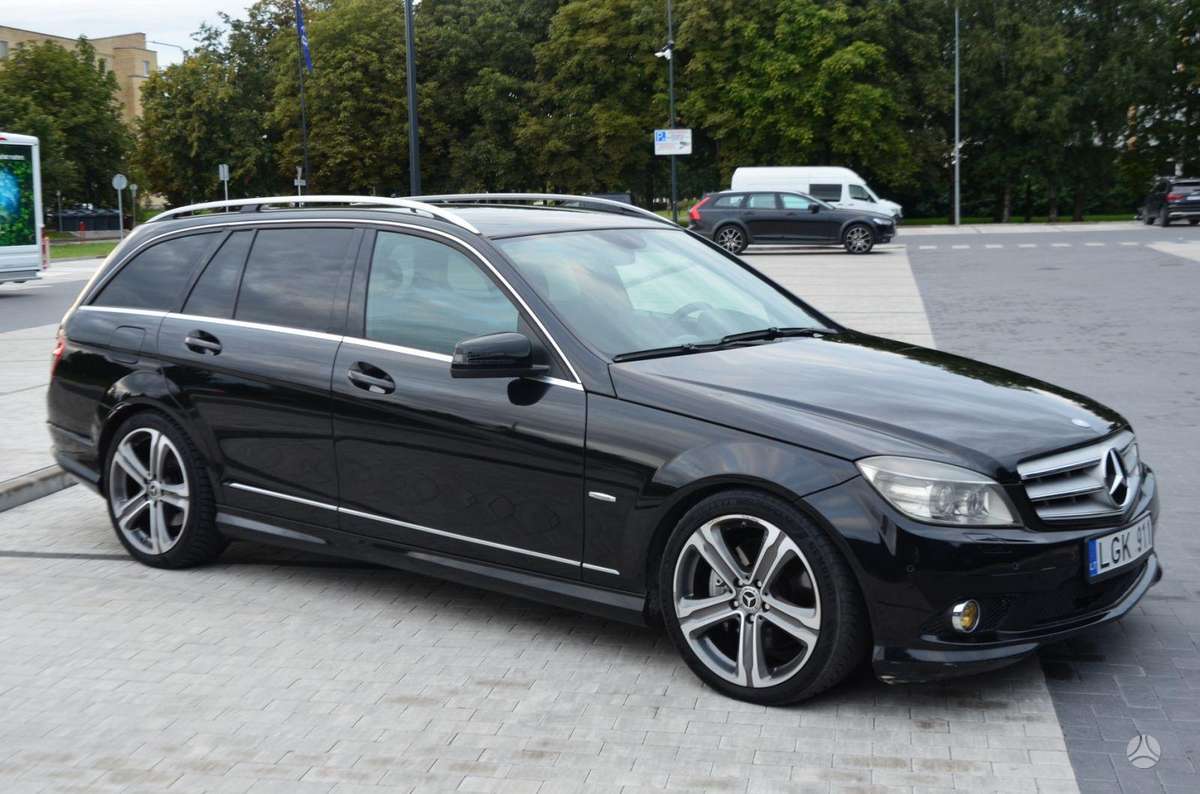 Mercedes-Benz C350, 2009