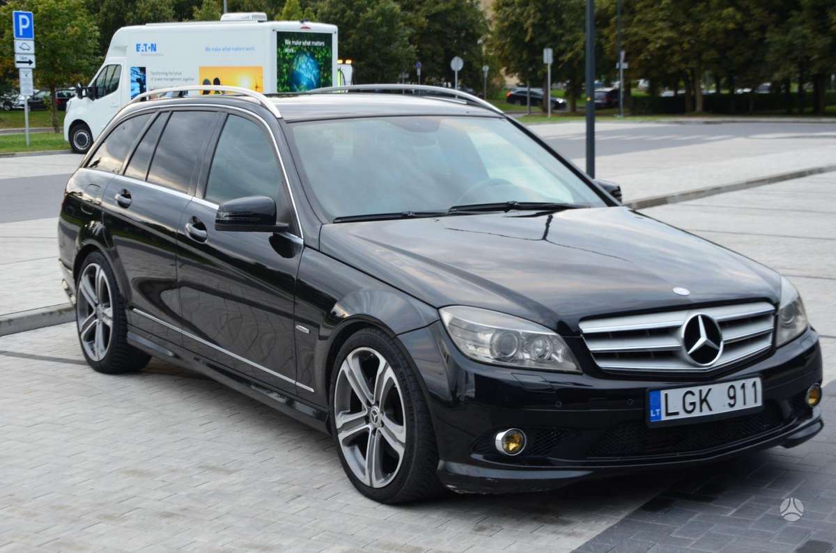 Mercedes-Benz C350 2009 — engine 3000 cm³, 231 HP (170kW)