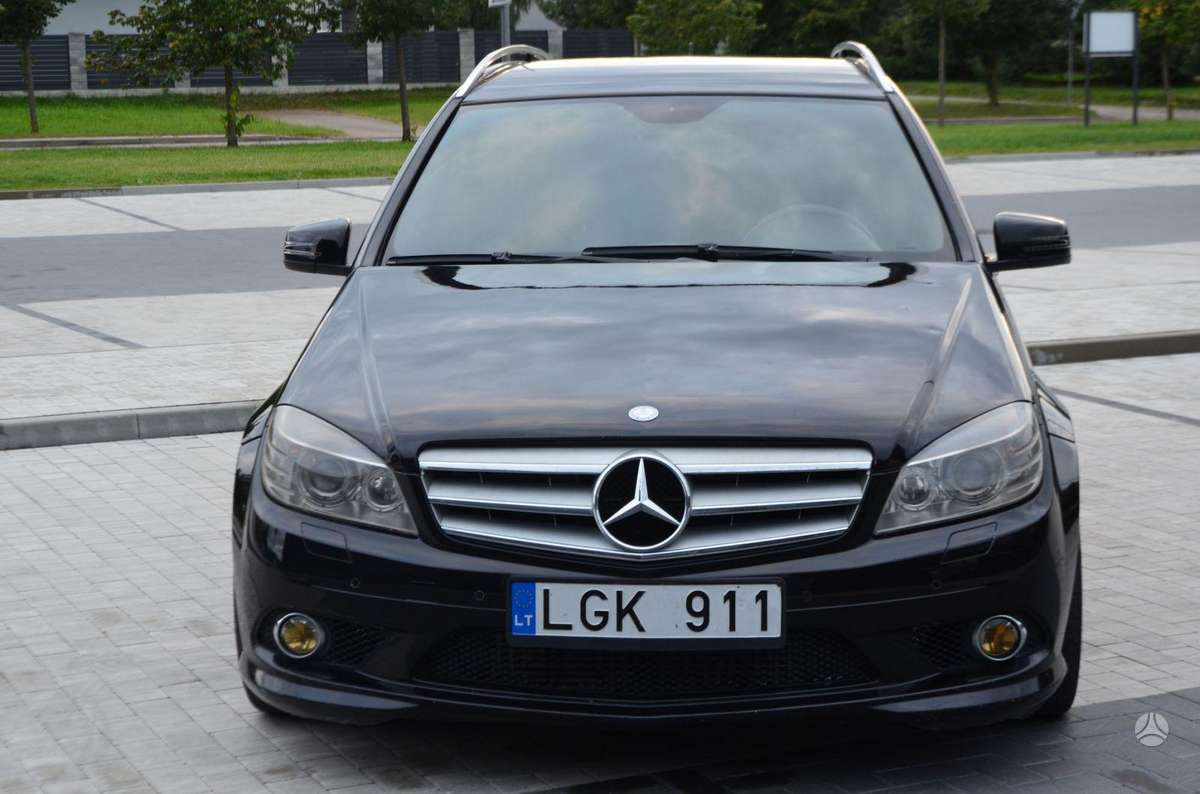 Mercedes-Benz C350 2009 — photo 7