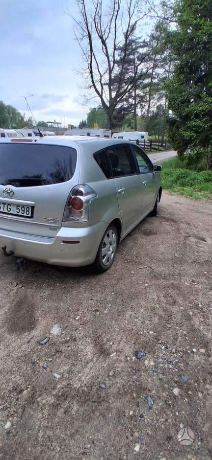 Toyota Corolla 2006 — вигляд ззаду