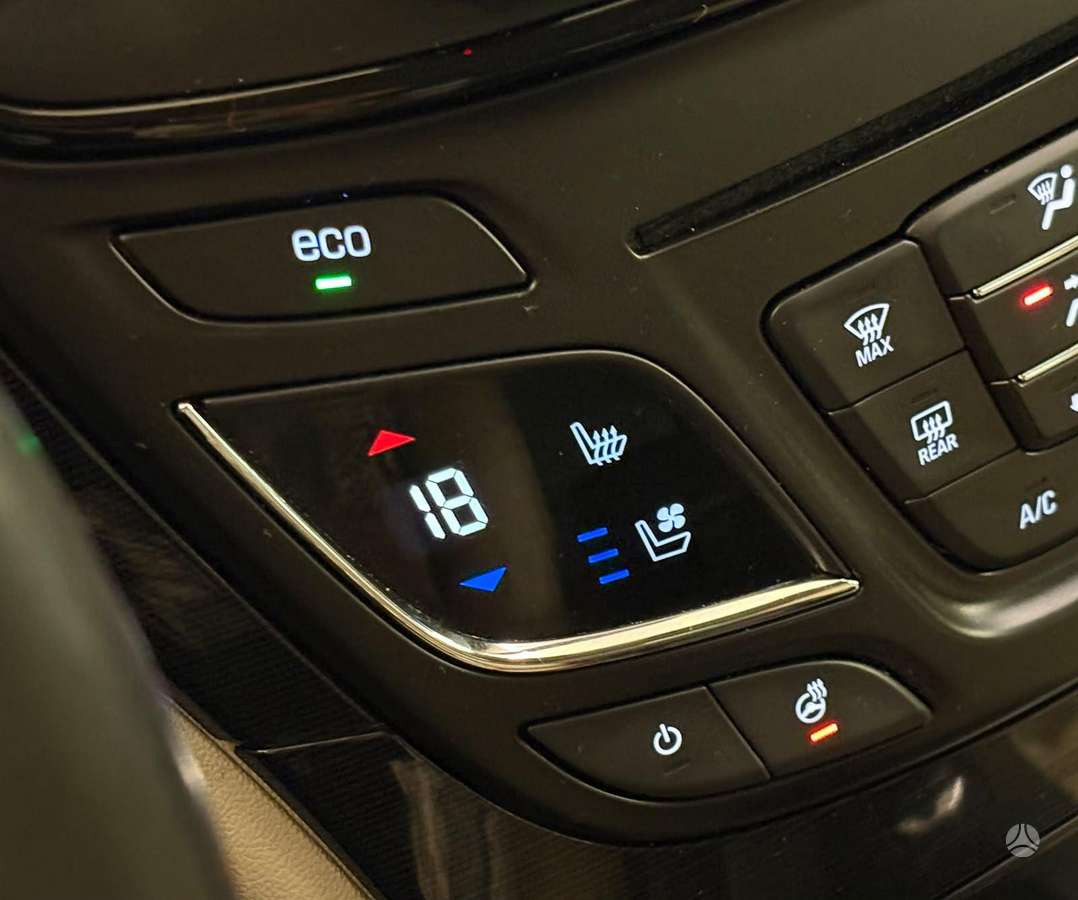 Opel Insignia 2015 — photo 11
