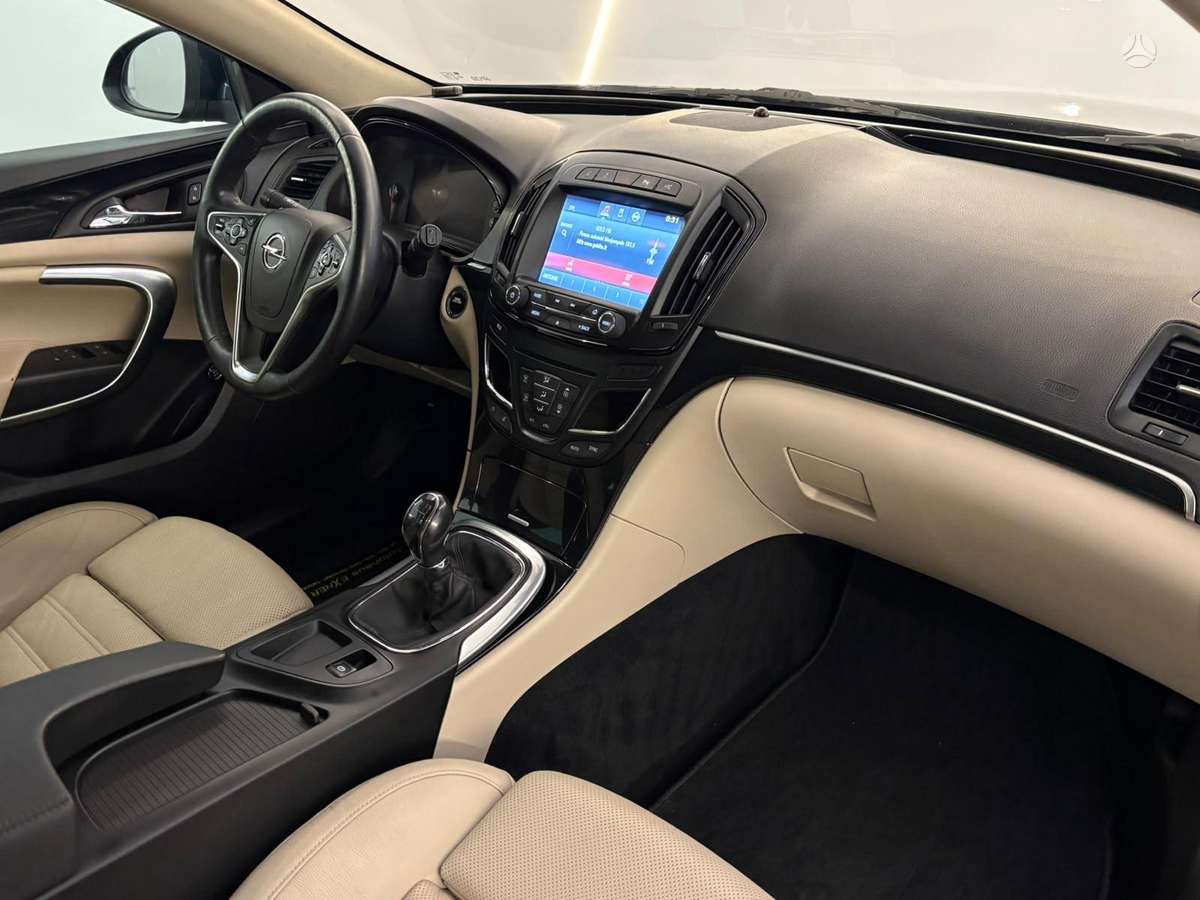Opel Insignia 2015 — photo 20