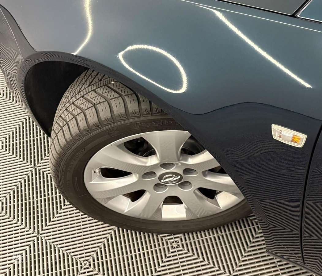 Opel Insignia 2015 — photo 24