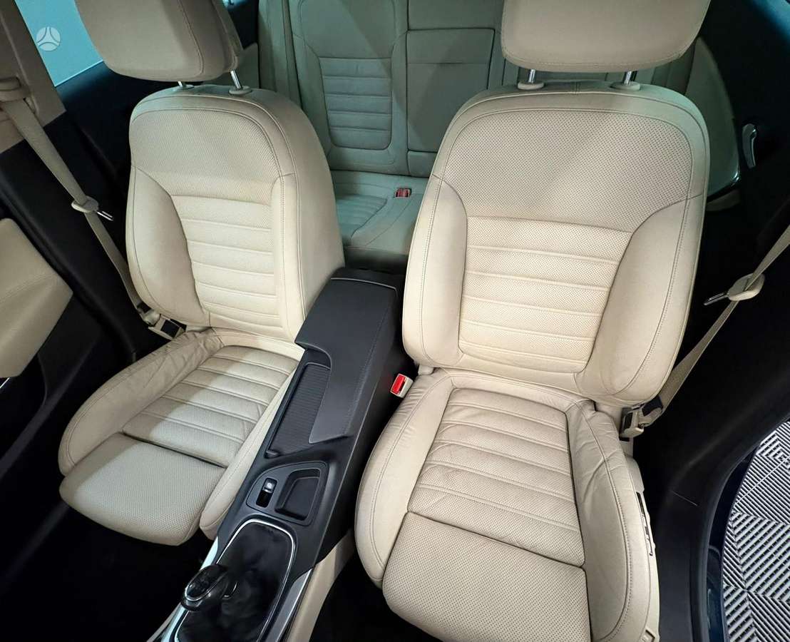 Opel Insignia 2015 — photo 25