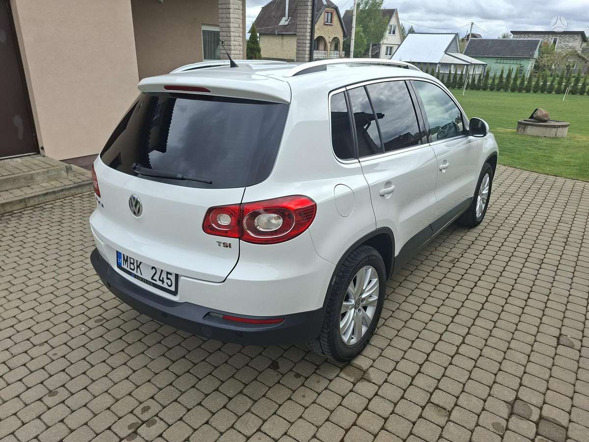 Volkswagen Tiguan 2010 — photo 5