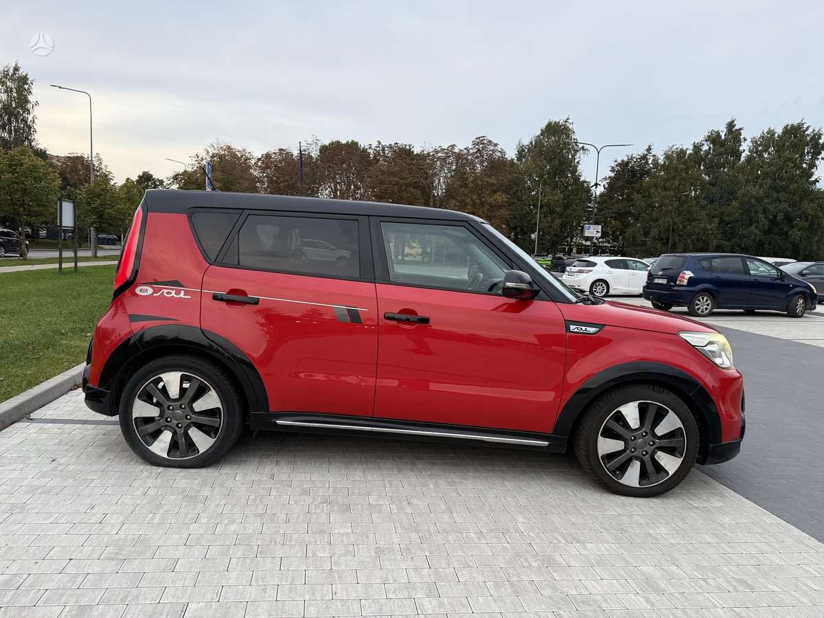Kia Soul 2014 — двигун 1582 cm³, 128 HP (94kW)